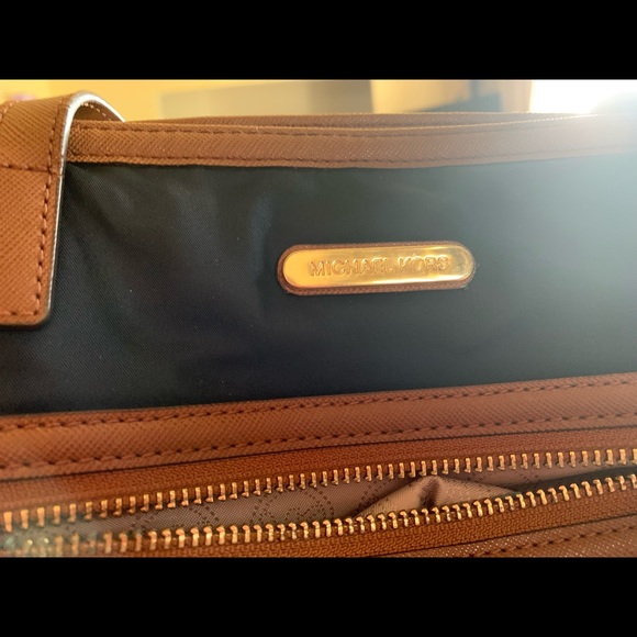 MK bag.one night only 40.00 bag - Picture 3 of 8